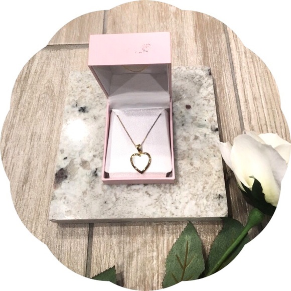 Jewelry - Sterling Silver Heart Necklace with Abalone inlay